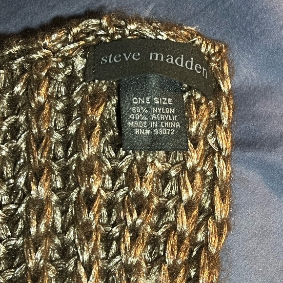 Infinity Scarf - Picture 4 of 4